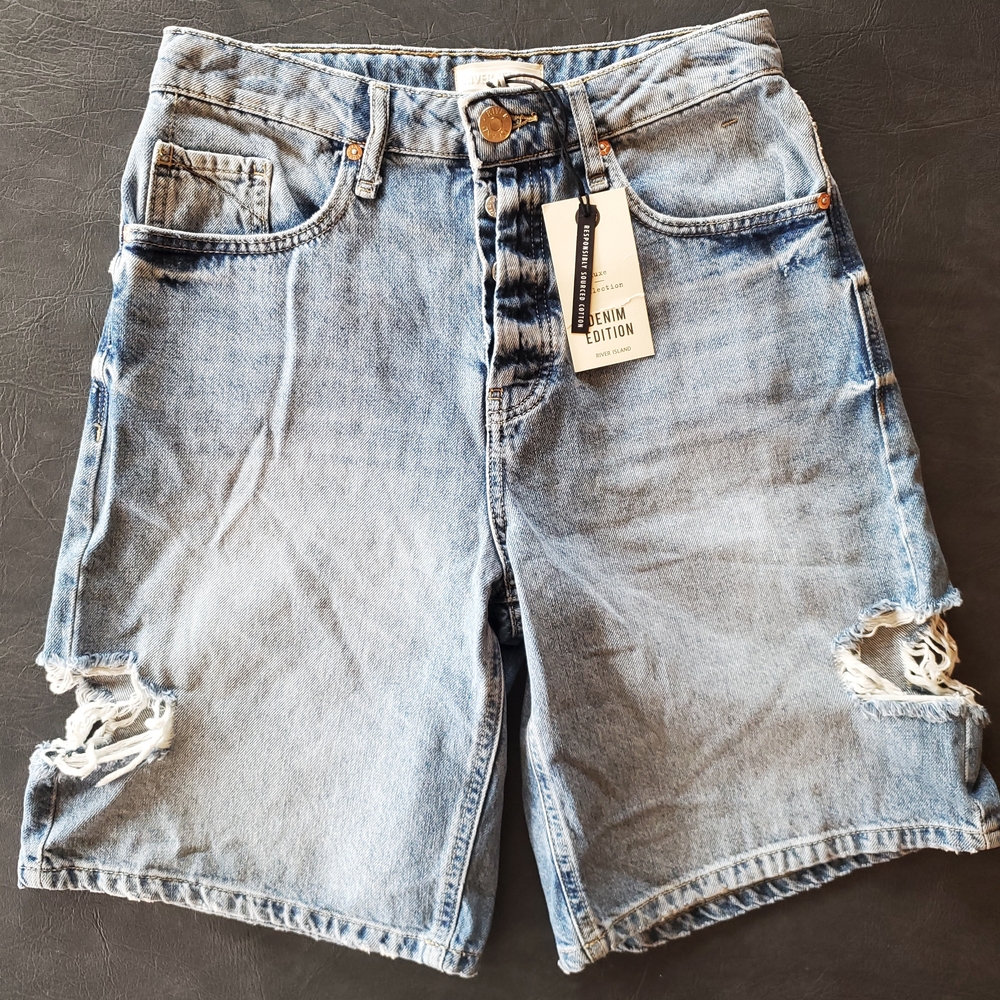 River Island | NWT Women’s 4 Luxe Collection Distressed Denim Jean Shorts